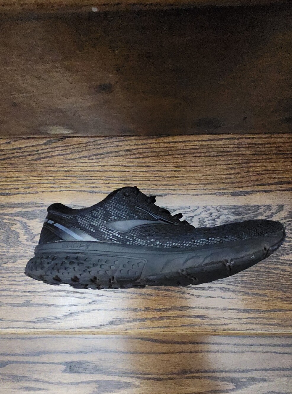Womans Brooks Ghost 12 In Thriple Black Size 10